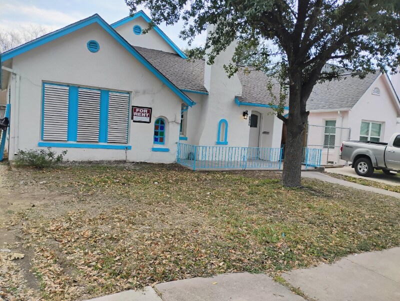 Building Photo - 510 Vanderbilt St