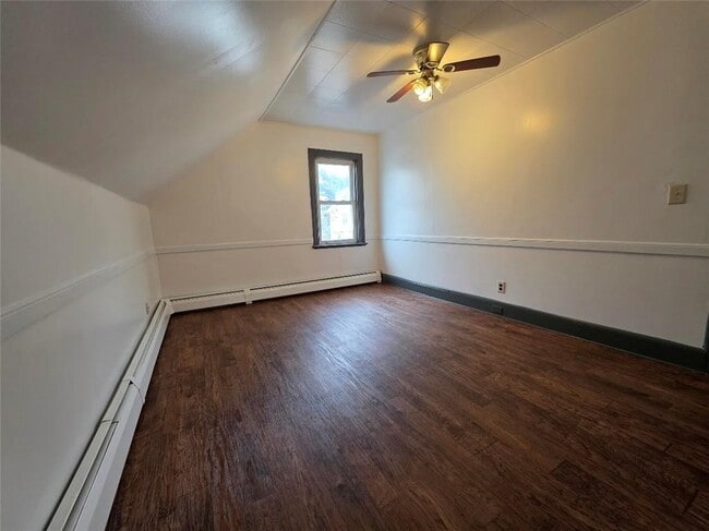 Building Photo - 20 Pendleton St