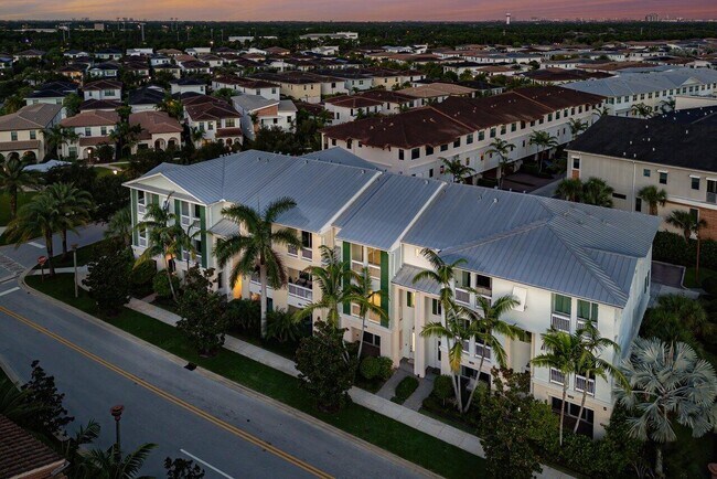 Building Photo - 7114 Edison Pl