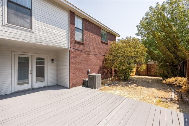 Building Photo - 532 Lake Forest Dr