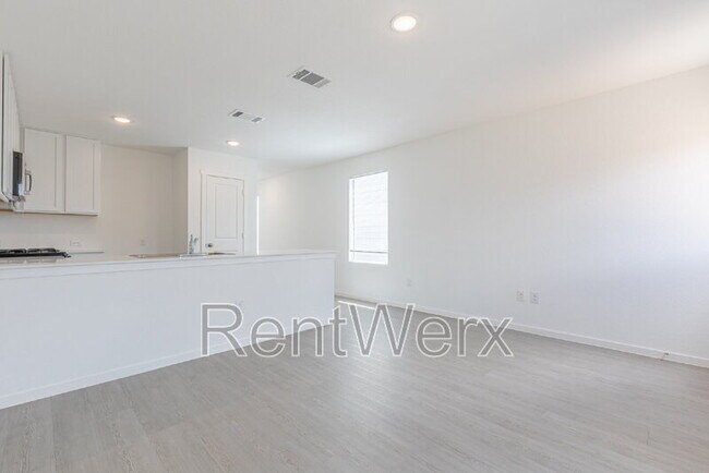 Building Photo - 6749 Marble Rdg