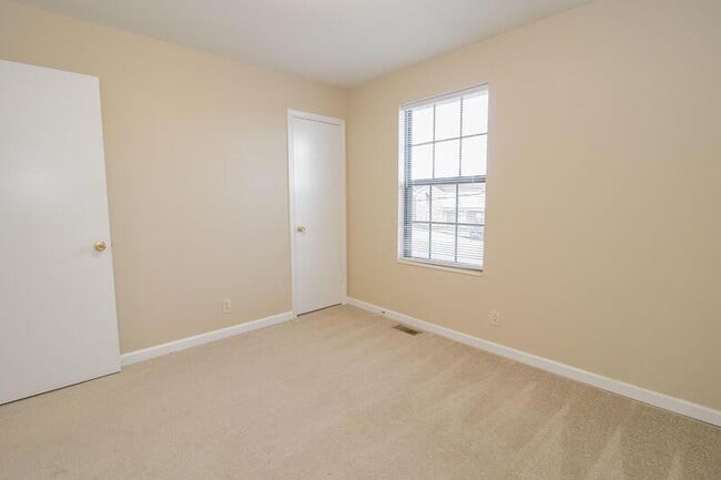 Building Photo - 1603-09 Minglewood Dr