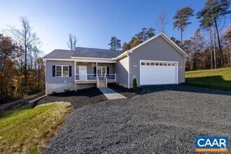 Building Photo - 302 Barrington Dr