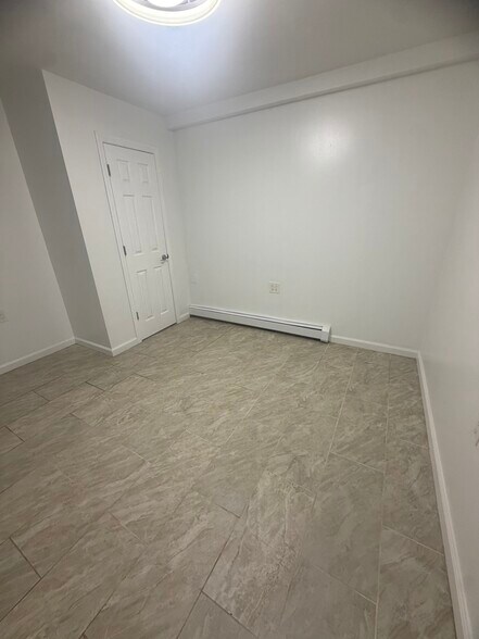 Building Photo - 14738 Springfield Ln