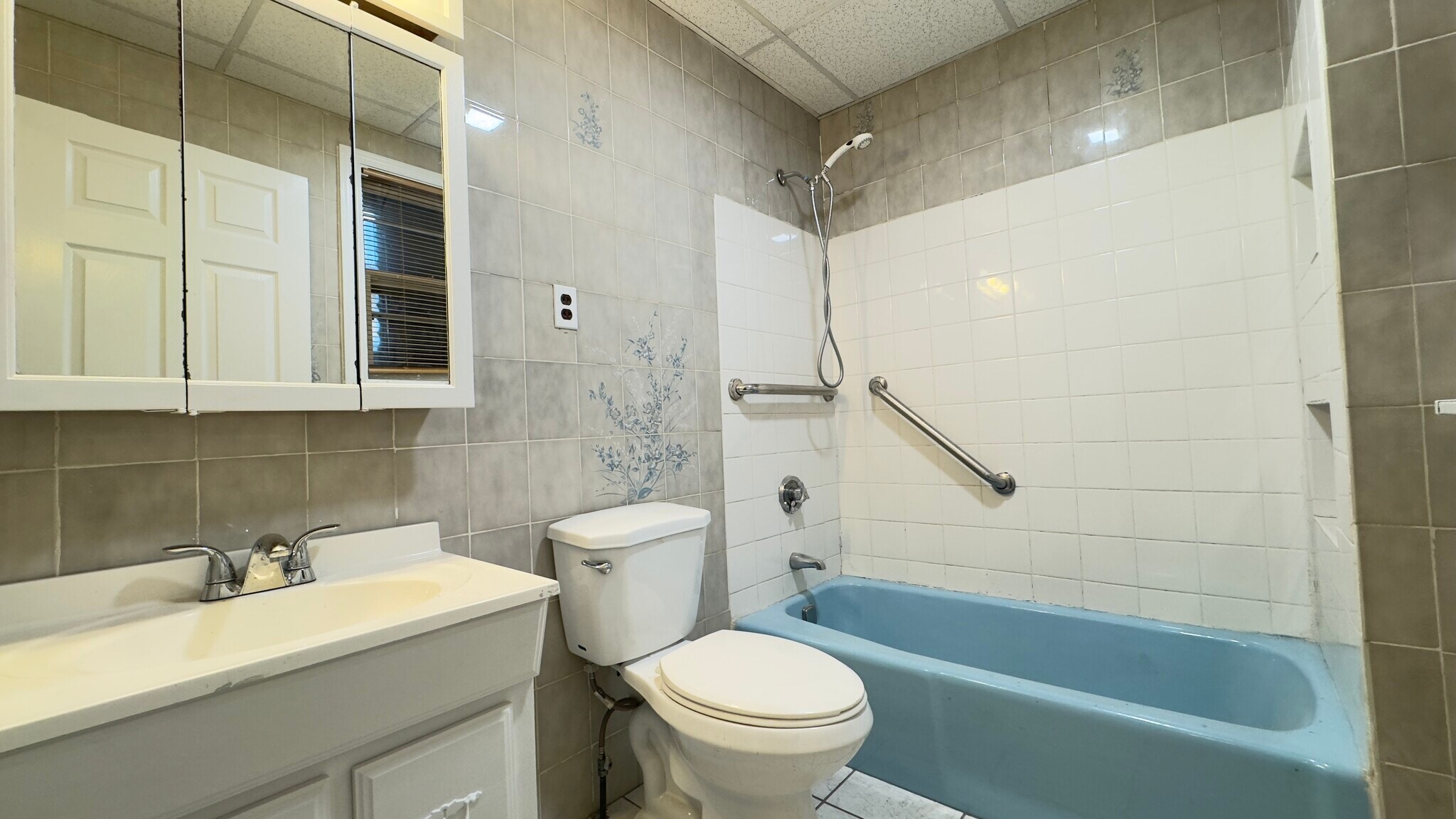 first floor bathroom - 150 Pleasant St