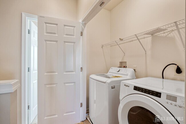 Building Photo - 57 Cannon St