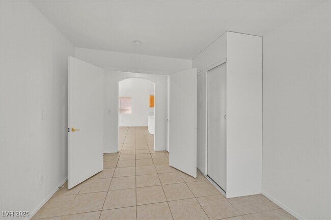 Building Photo - 4935 Stormy Ridge St