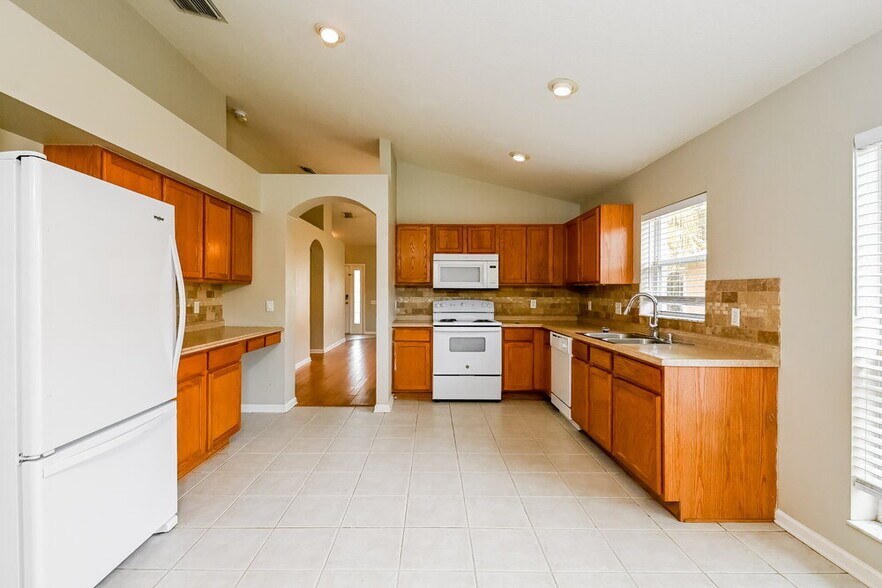 Building Photo - 12525 Herons Path Pl