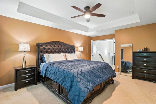 Building Photo - Beautifully Maintained 3-Bedroom Home with...
