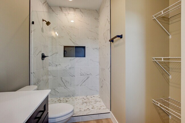 Building Photo - 102 Rosenwald St