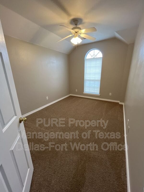 Building Photo - 4010 Cottage Park Ct