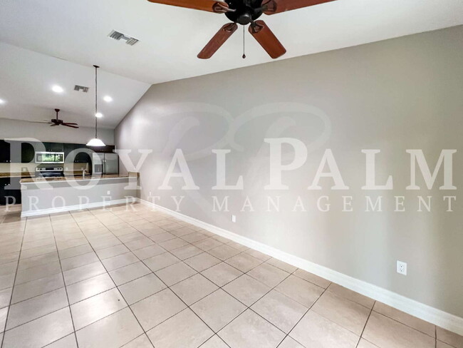 Building Photo - Cozy Up Long-Term & Leaf It All Behind – 3BR/2BA Duplex + Garage & The Favorite Perk: Screened. L...