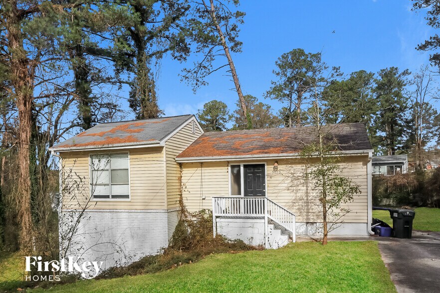 Building Photo - 5070 Fairmont Rd SE