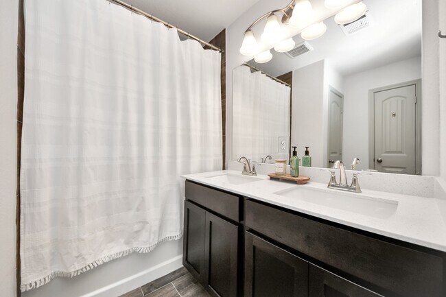 Building Photo - 7971 Tuscan Cypress Dr