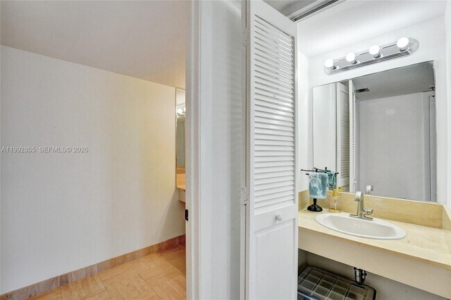 Building Photo - 1201 S Ocean Dr