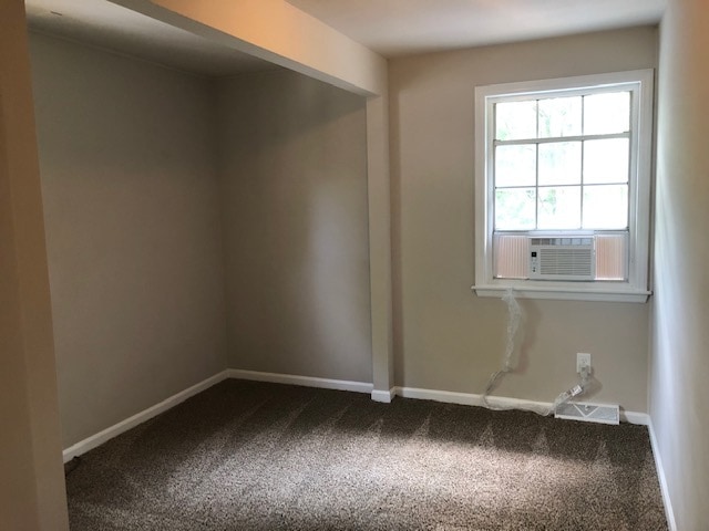 Building Photo - 1003 Silver Ave