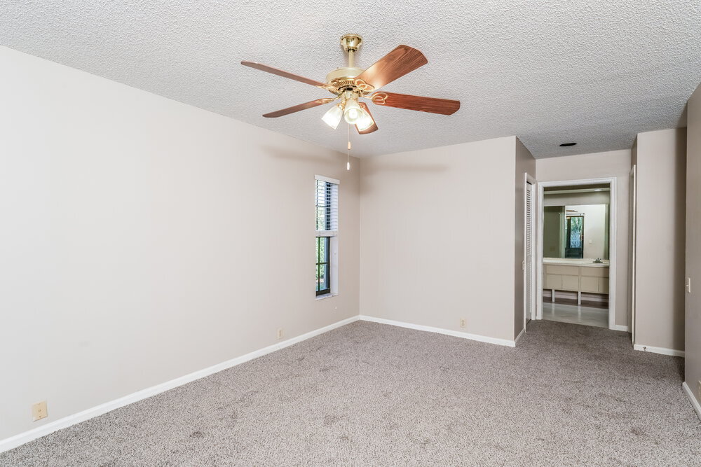 Building Photo - 14096 Greentree Dr