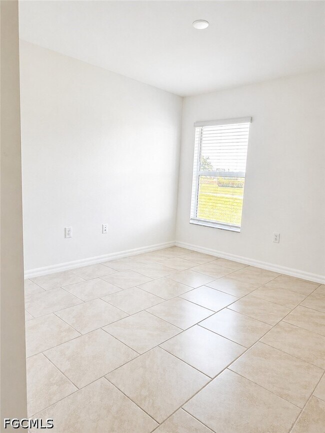 Building Photo - 4117 San Clemente Ct