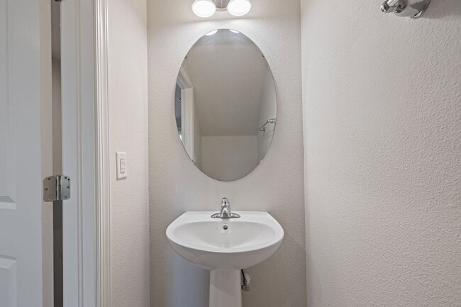 Building Photo - 10705 Verawood Dr