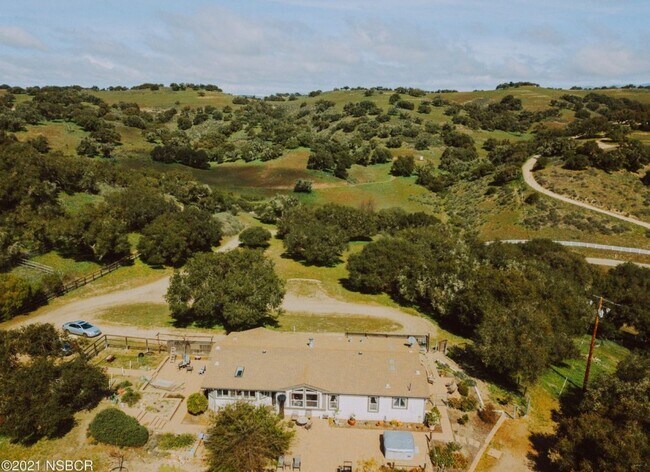 Building Photo - 6855 Long Canyon Rd