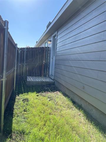 Building Photo - 8701 Whistling Duck Dr