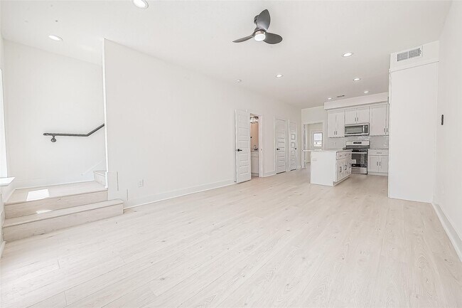 Building Photo - 4135 Mallow St
