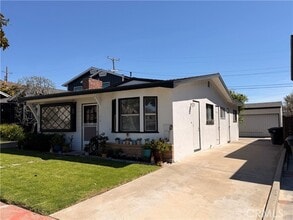 Building Photo - 125 Avenida Aragon