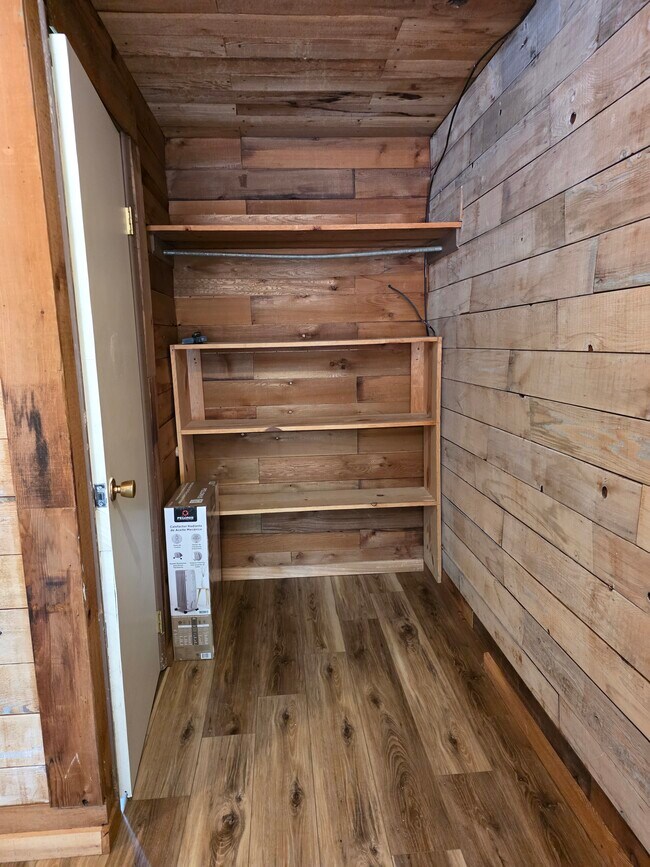 Building Photo - 61716 East Hwy 26 Cabin #6