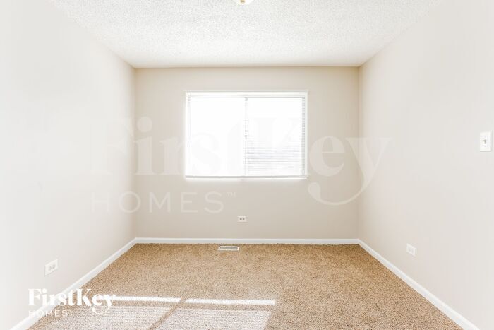 Building Photo - 3390 Windsor Ln