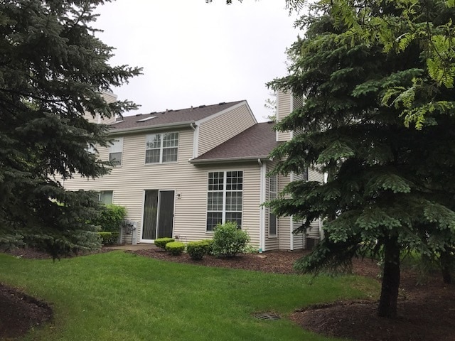 Building Photo - Meribel subdivision End Unit 2BR, 2.5 bath w/Loft