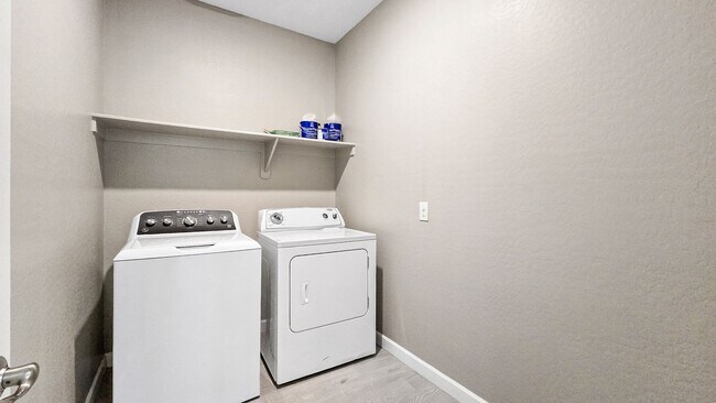 Building Photo - Solar home with a pool in Lucero (Estrella Mountain Ranch)