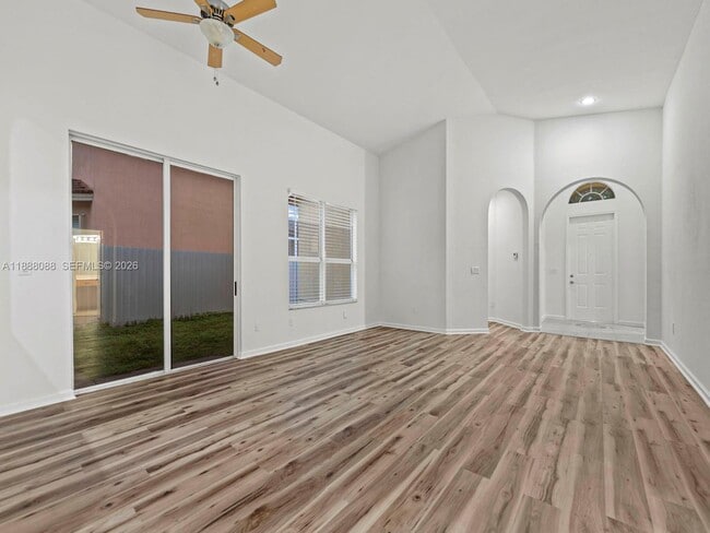 Building Photo - 2247 Portofino Ave