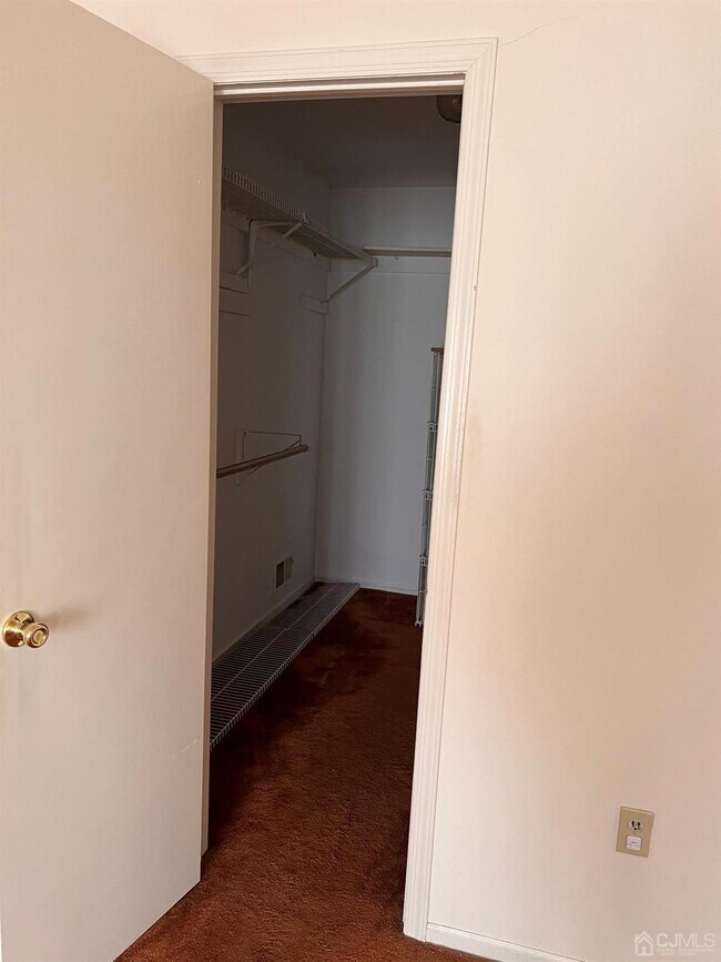 55 Riverbend Dr 55 Riverbend Dr North Brunswick Township NJ 08902