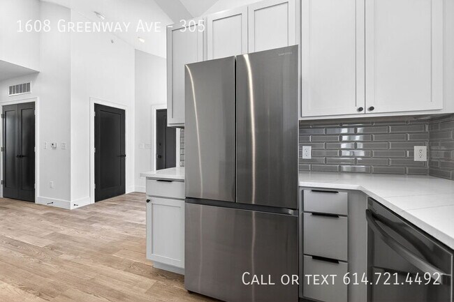 Building Photo - 1608 Greenway Ave