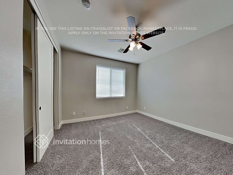 Building Photo - 16428 S 10th St