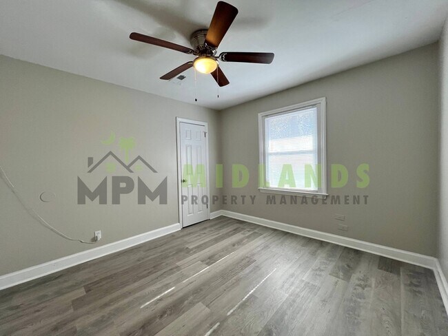 Building Photo - 6811 Doby Dr