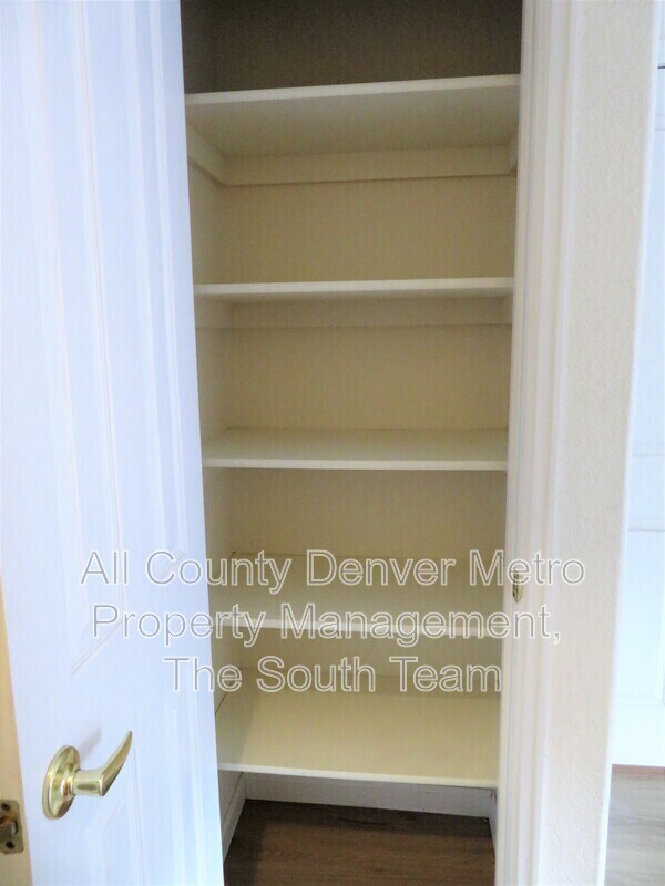 Building Photo - 7394 S Alkire St