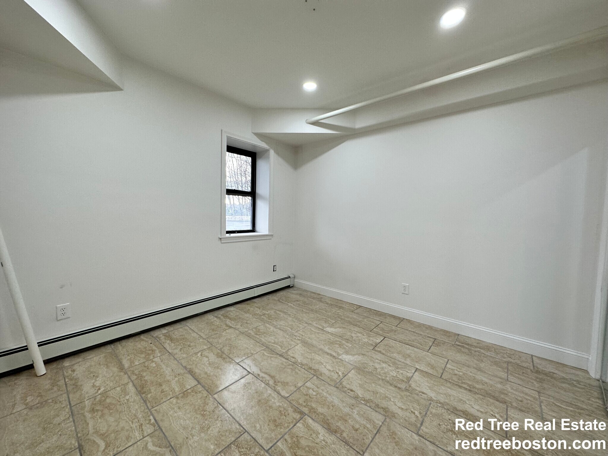 Building Photo - 27 Egremont Rd