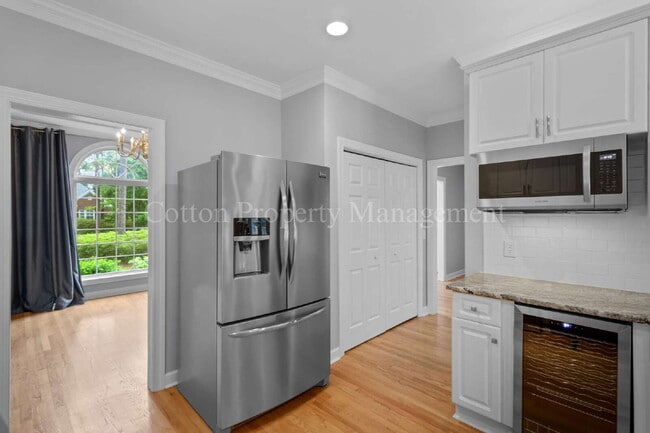 Building Photo - 4728 Wedgefield Dr