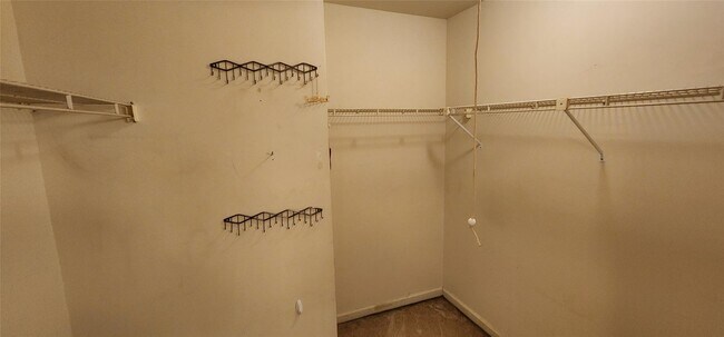 Building Photo - 196 Eagleton Dr