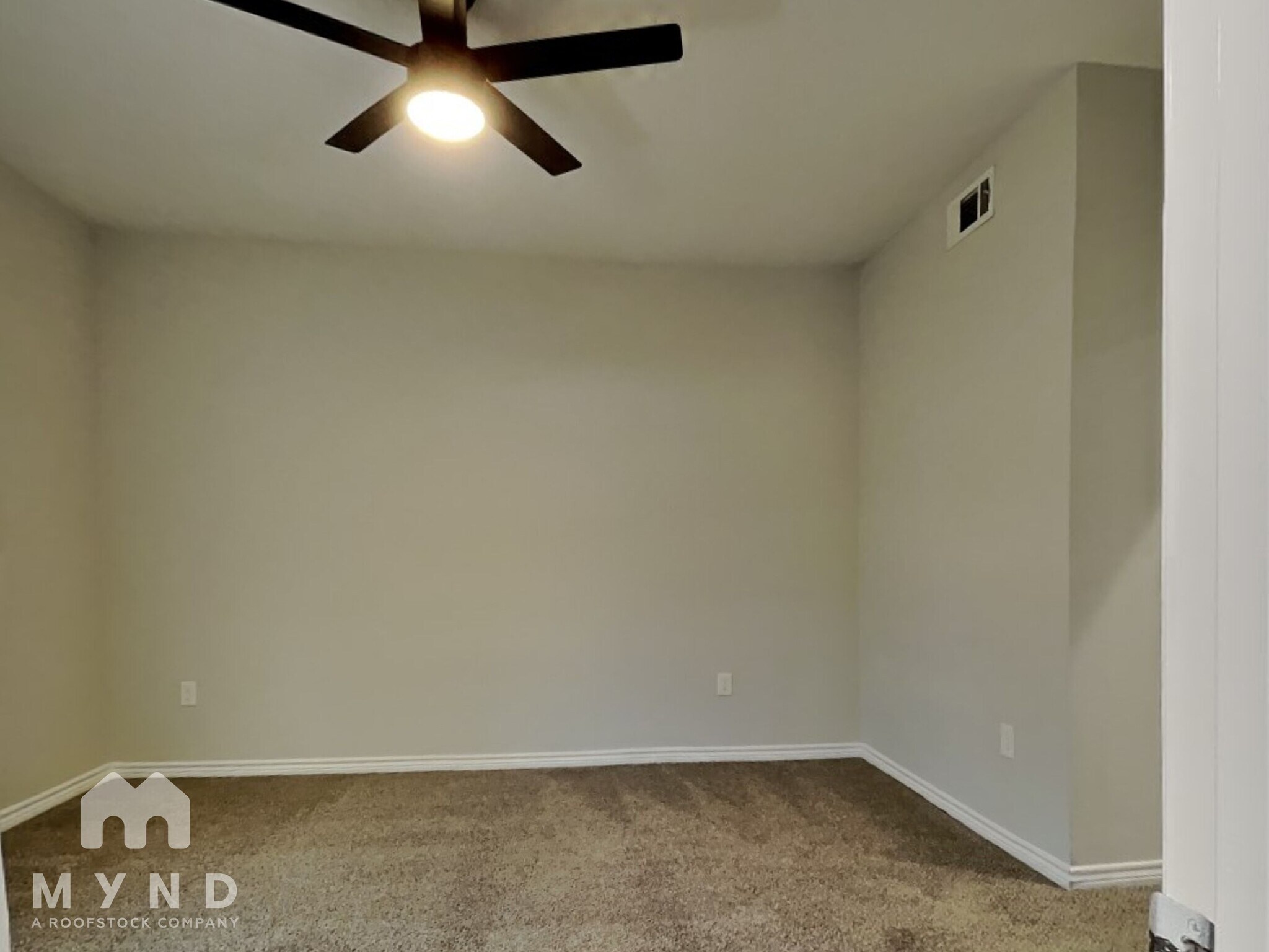 Building Photo - 15840 Forest Dr