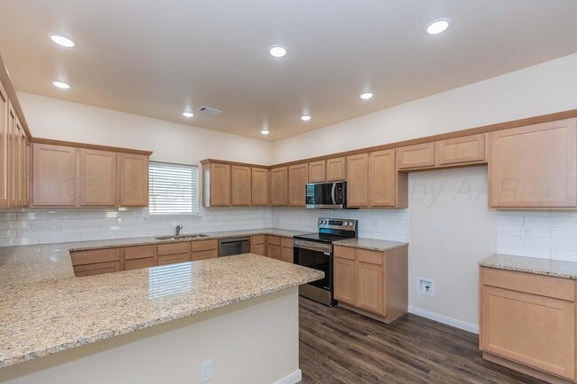 Building Photo - 7607 Beck Dr