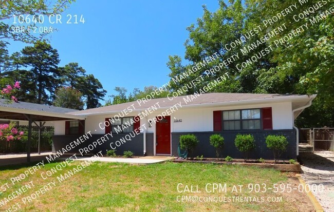 Primary Photo - Updated 3 Bedroom, 2 Bath Home w/Fenced Yard!