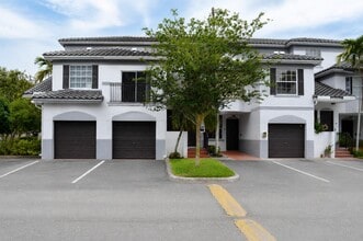Building Photo - 711 SW 148th Ave