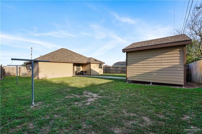 Building Photo - 4915 N Aguajito St