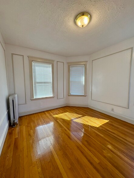 Building Photo - 134 Sutherland Rd