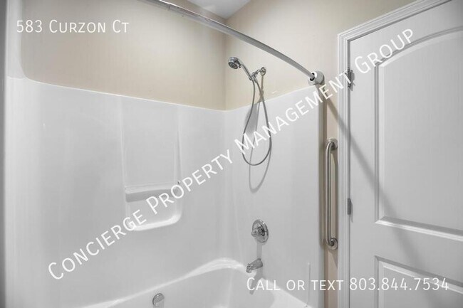 Building Photo - 583 Curzon Court
