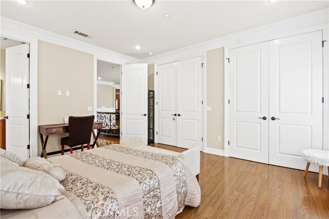 Building Photo - 1117 Encanto Dr