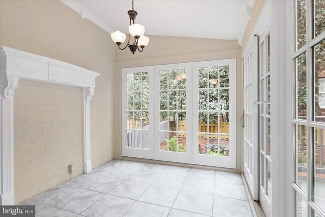 Building Photo - 414 Jefferson St