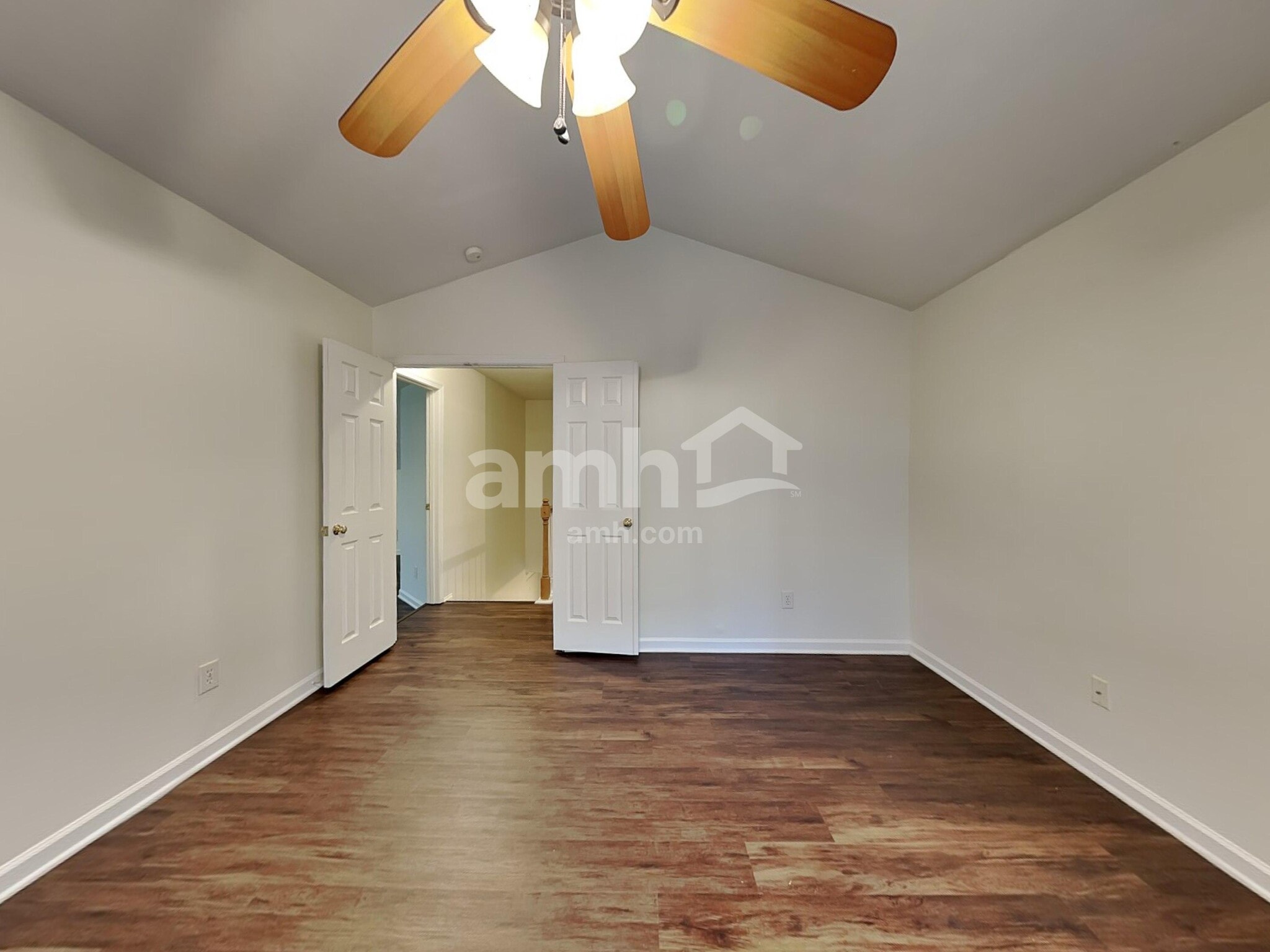 Building Photo - 1305 Groveland Trl